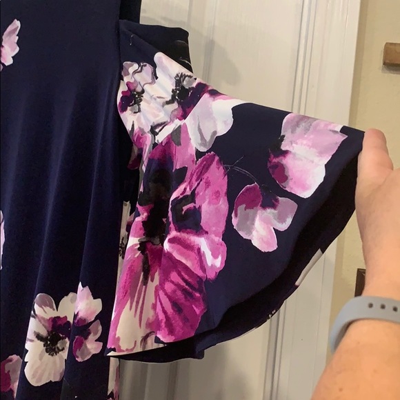 Blue flowered dress - Picture 2 of 2